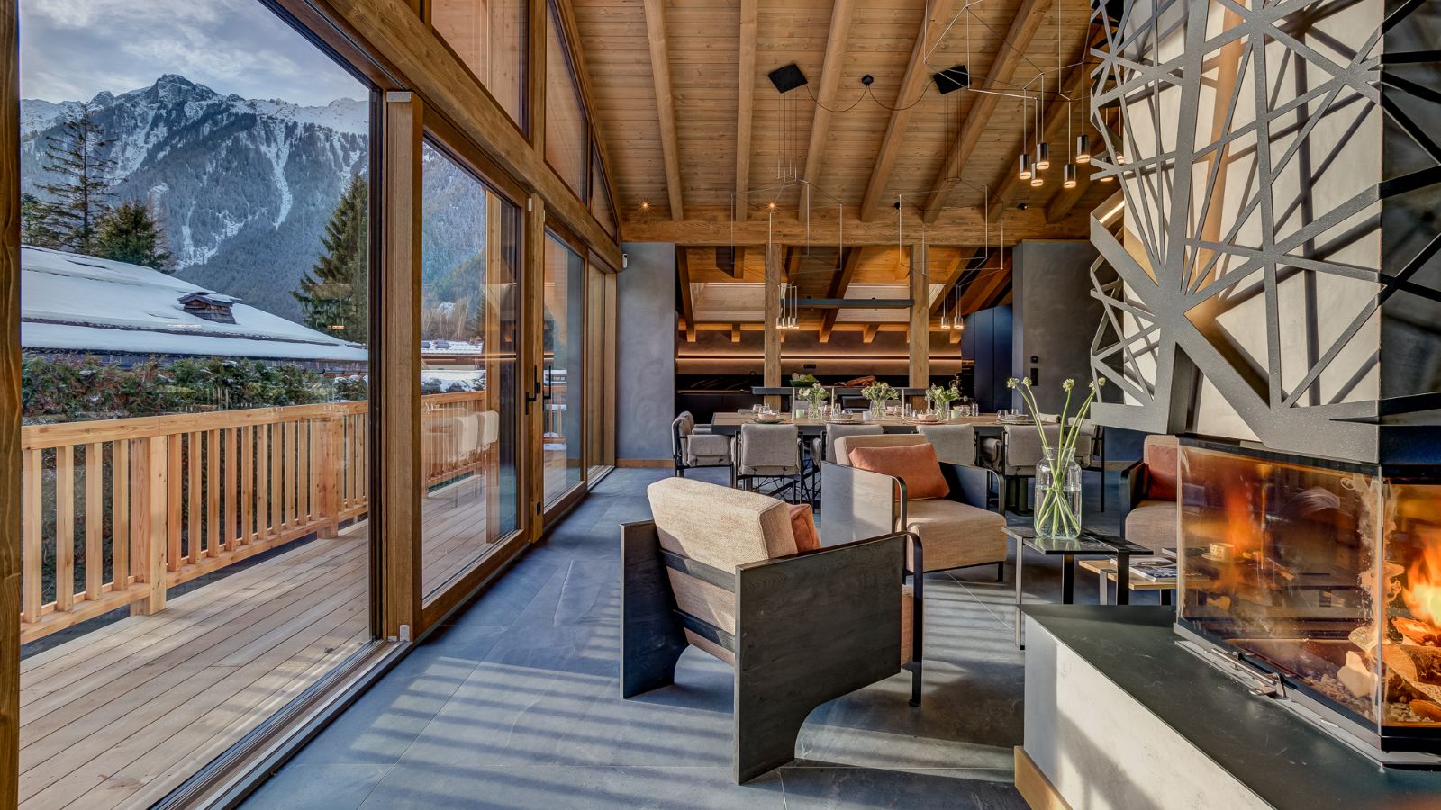 Luxury-Ski-Chalet-Chamonix-Chalet-Les Melezes-Oxford-Ski-Fireplace.jpg