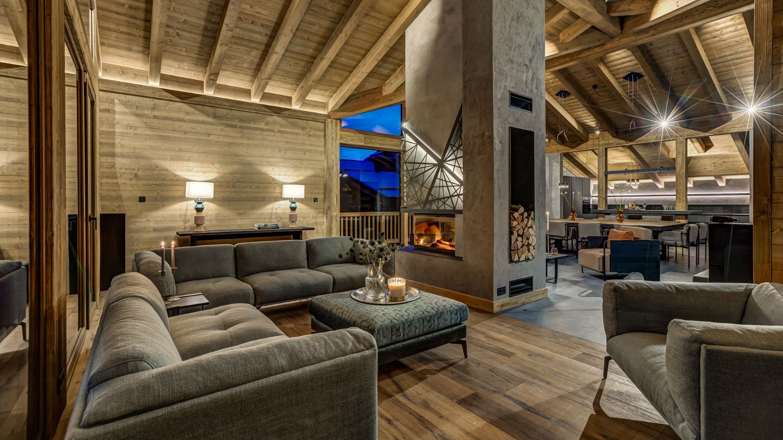 Luxury-Ski-Chalet-Chamonix-Chalet-Les Melezes-Oxford-Ski-Lounge (3).jpg