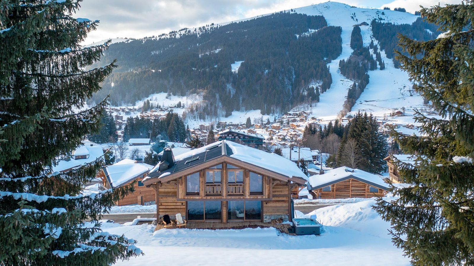 Luxury-ski-chalet-Les-Gets-Le-sapins-oxford-ski-Exterior.jpg