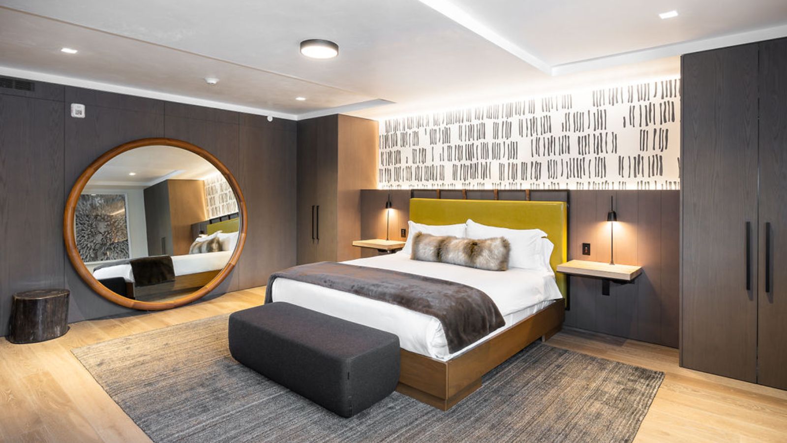 Luxury-Ski-Chalet-Aspen-Aspen-Street-Lodge-Oxford-Ski-Bedroom (5).jpg