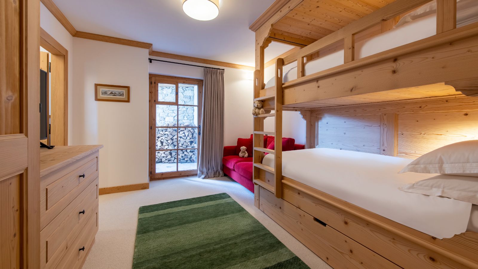 Luxury-ski-chalet-Verbier-Tire Bouchon-Oxford-Ski-Bunk beds.jpg