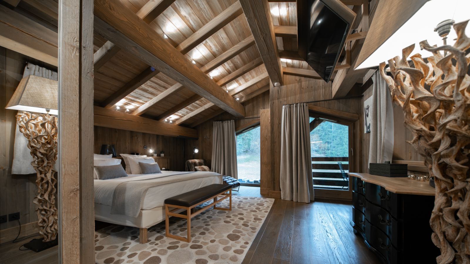 Luxury-ski-chalet-des-ours-osc-master.jpg