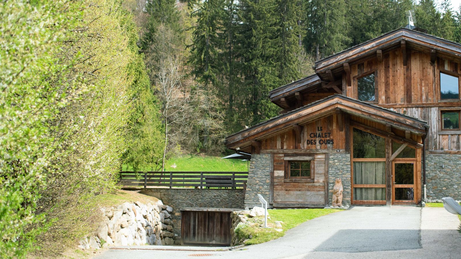 Luxury-ski-chalet-des-ours-osc-exterior.jpg