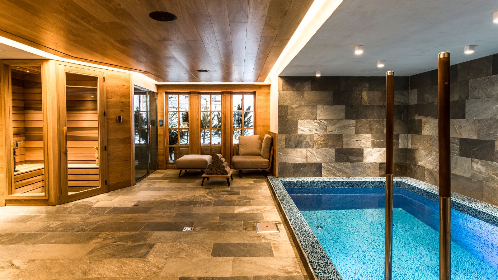 Luxury-Ski-chalet-Val d'Isere- Chalet Chene-Oxford-Ski-Spa.jpg