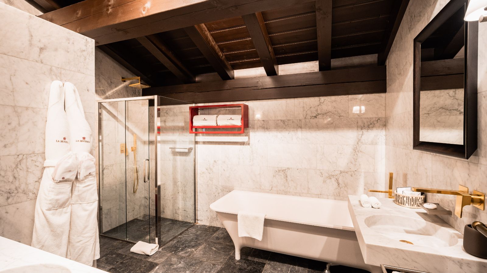 Luxury-Ski-chalet-Val d'Isere- Chalet Ebene-Oxford-Ski-Bathroom(1).jpg