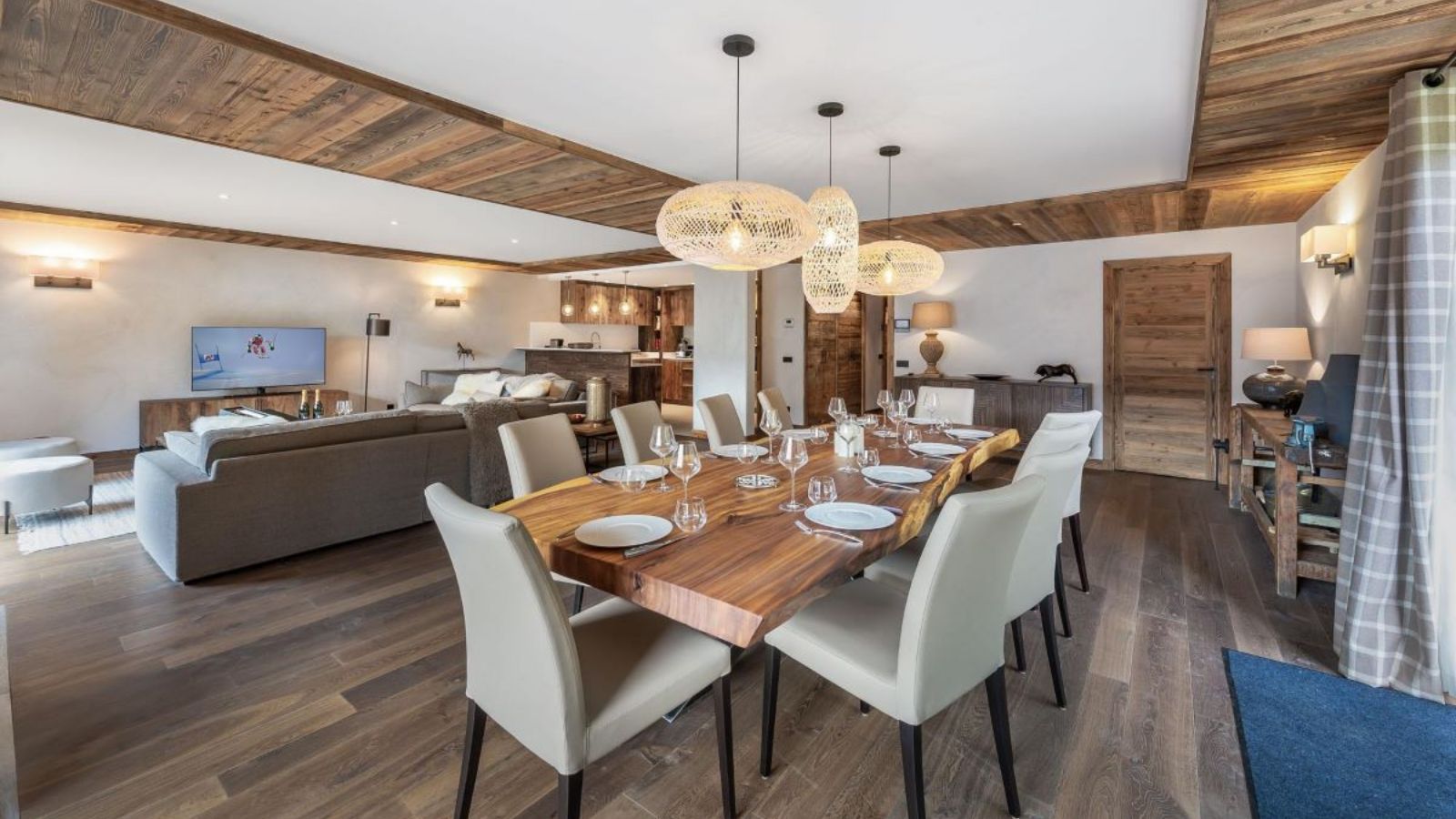 Ski-Armadillo-Meribel-Flocons-Mijane (3).jpg