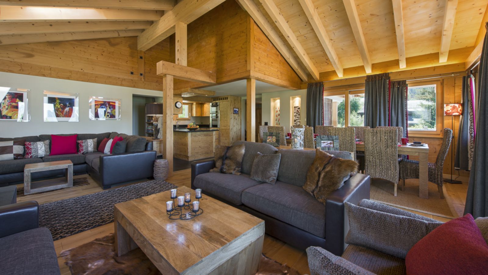 Luxury-Ski-Chalet-Verbier-Marais-Rouge-Oxford-Ski-Lounge.jpg