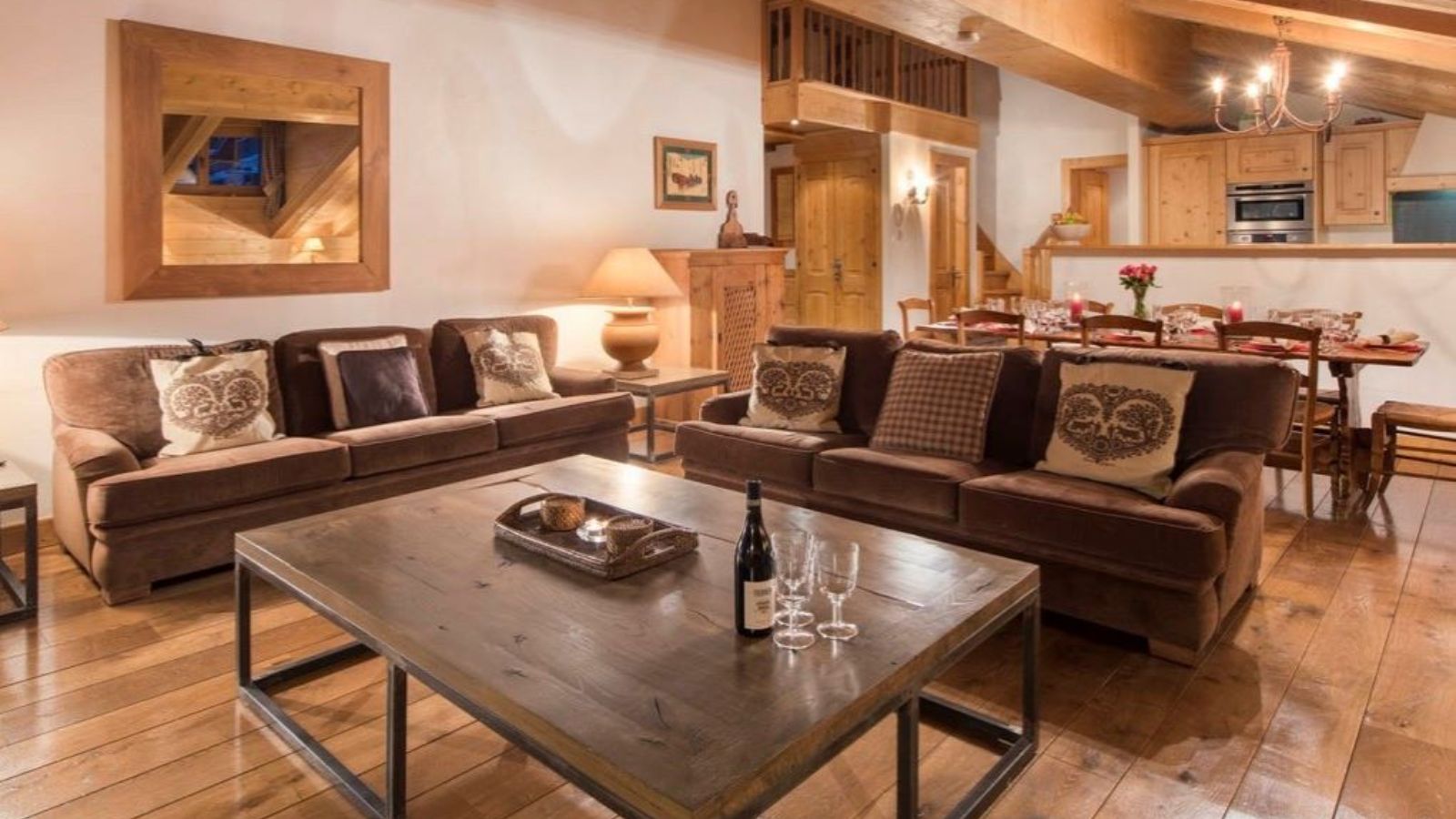 Luxury-Ski-Chalet-Verbier-Chalet-Sophia-Oxford-Ski-Lounge.jpg