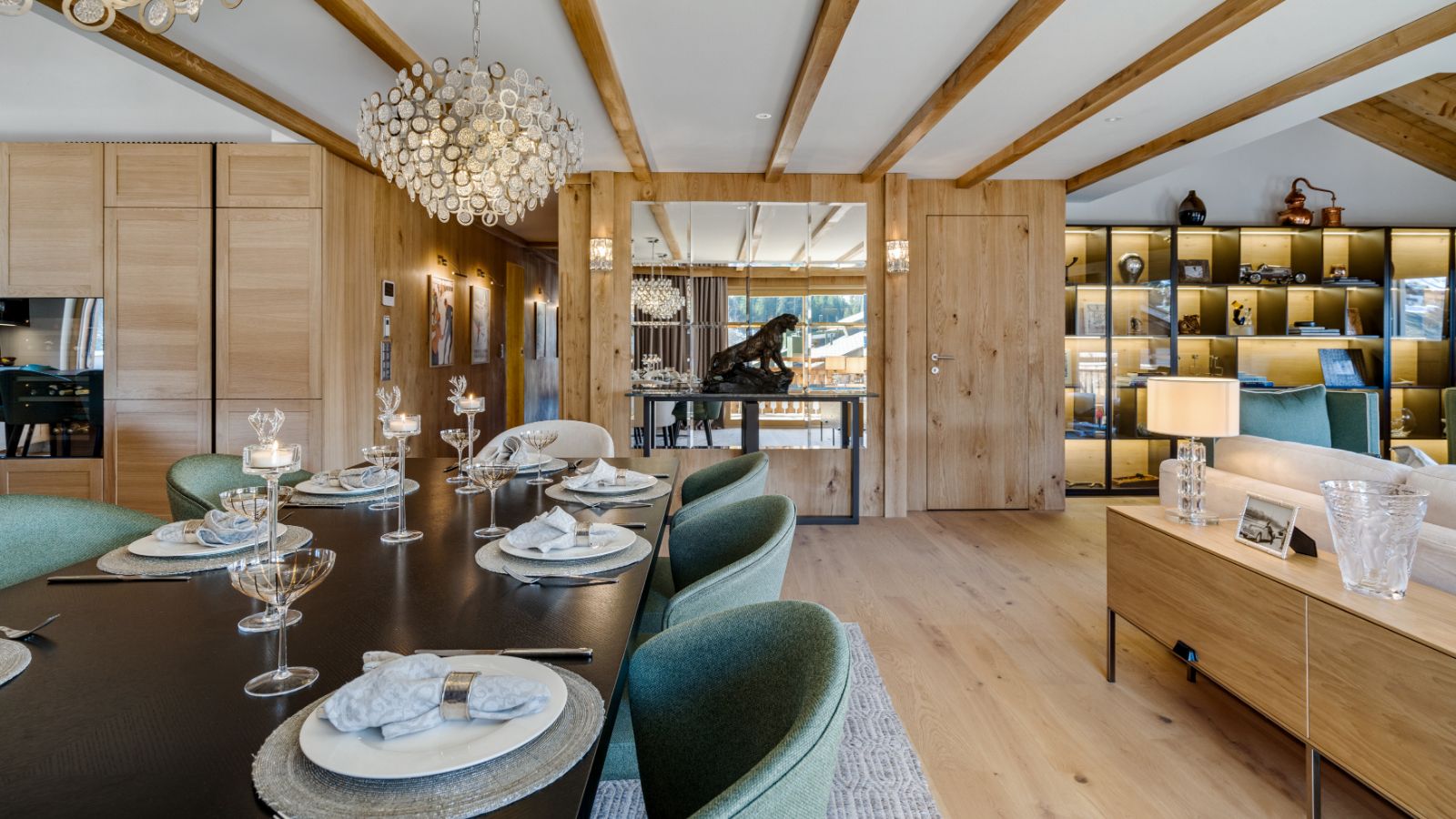 luxury-ski-chalet-penthouseklosters-oxford-ski-table.jpg