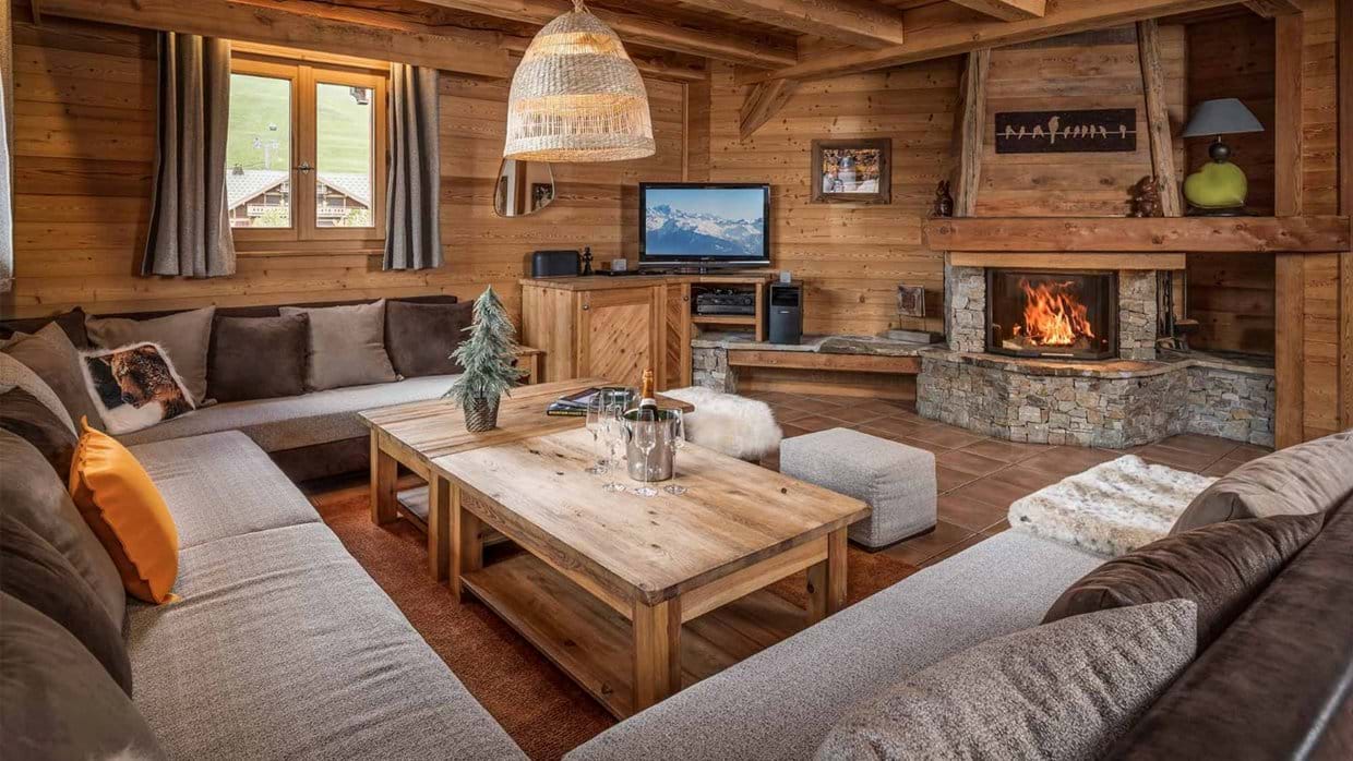 luxury-ski-chalet-chapelle- lounge1.jpg