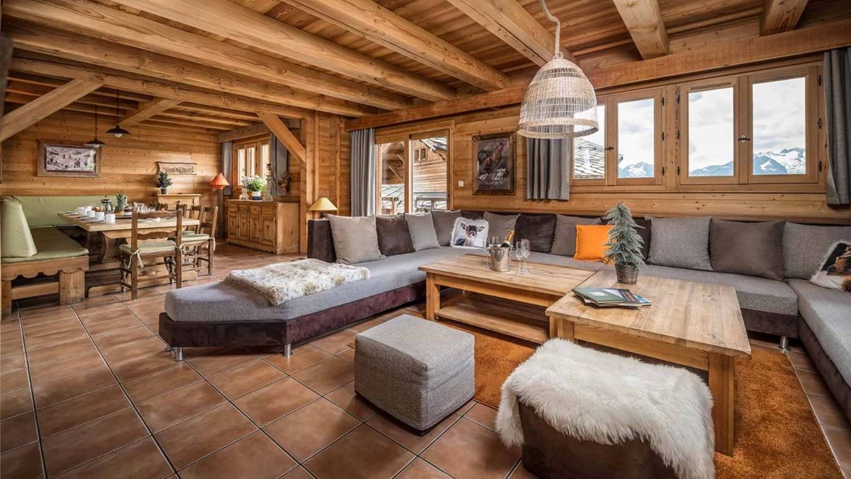 luxury-ski-chalet-chapelle- lounge3.jpg