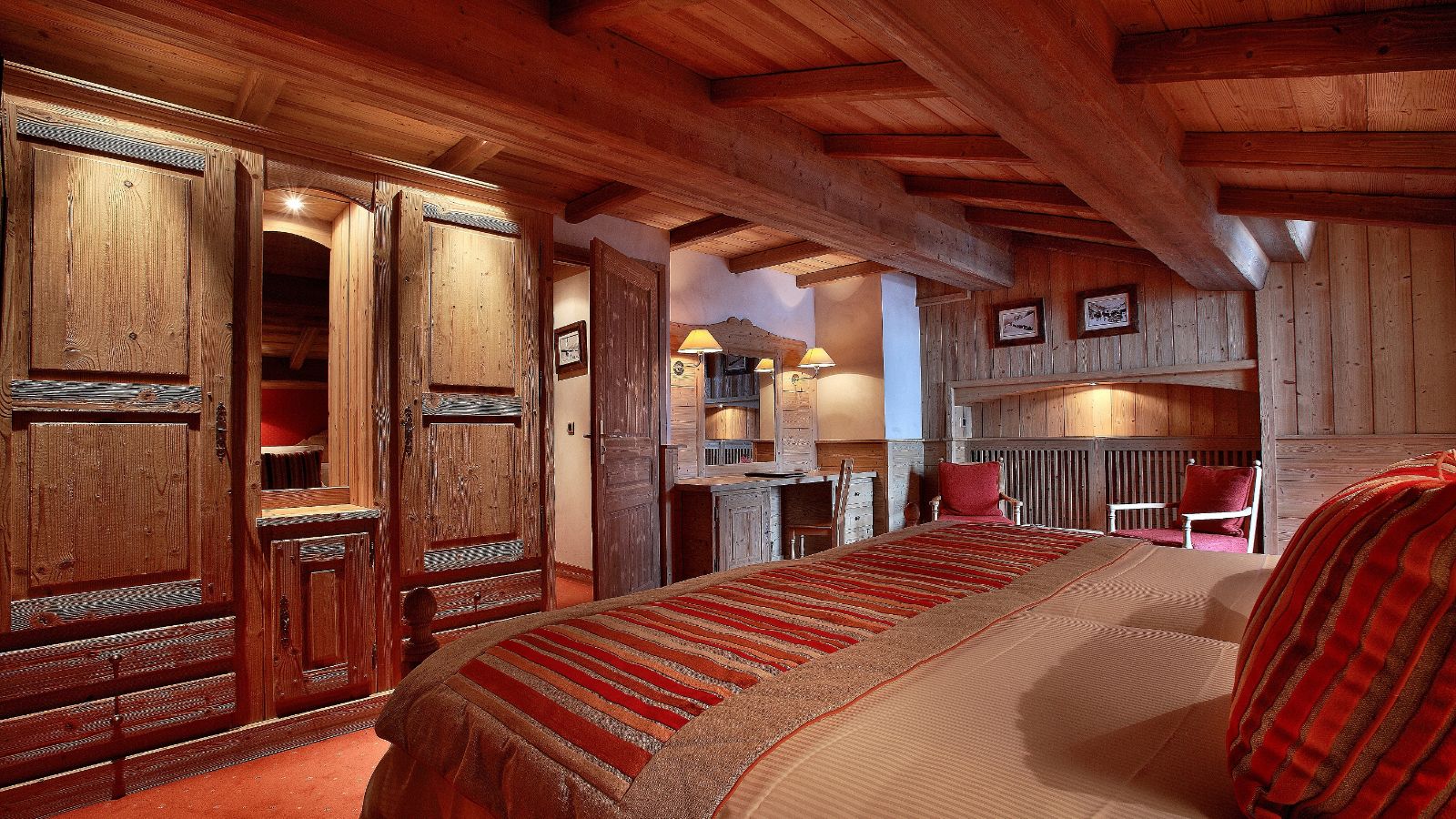 B SUPERIOR ROOM - 504-2.jpg