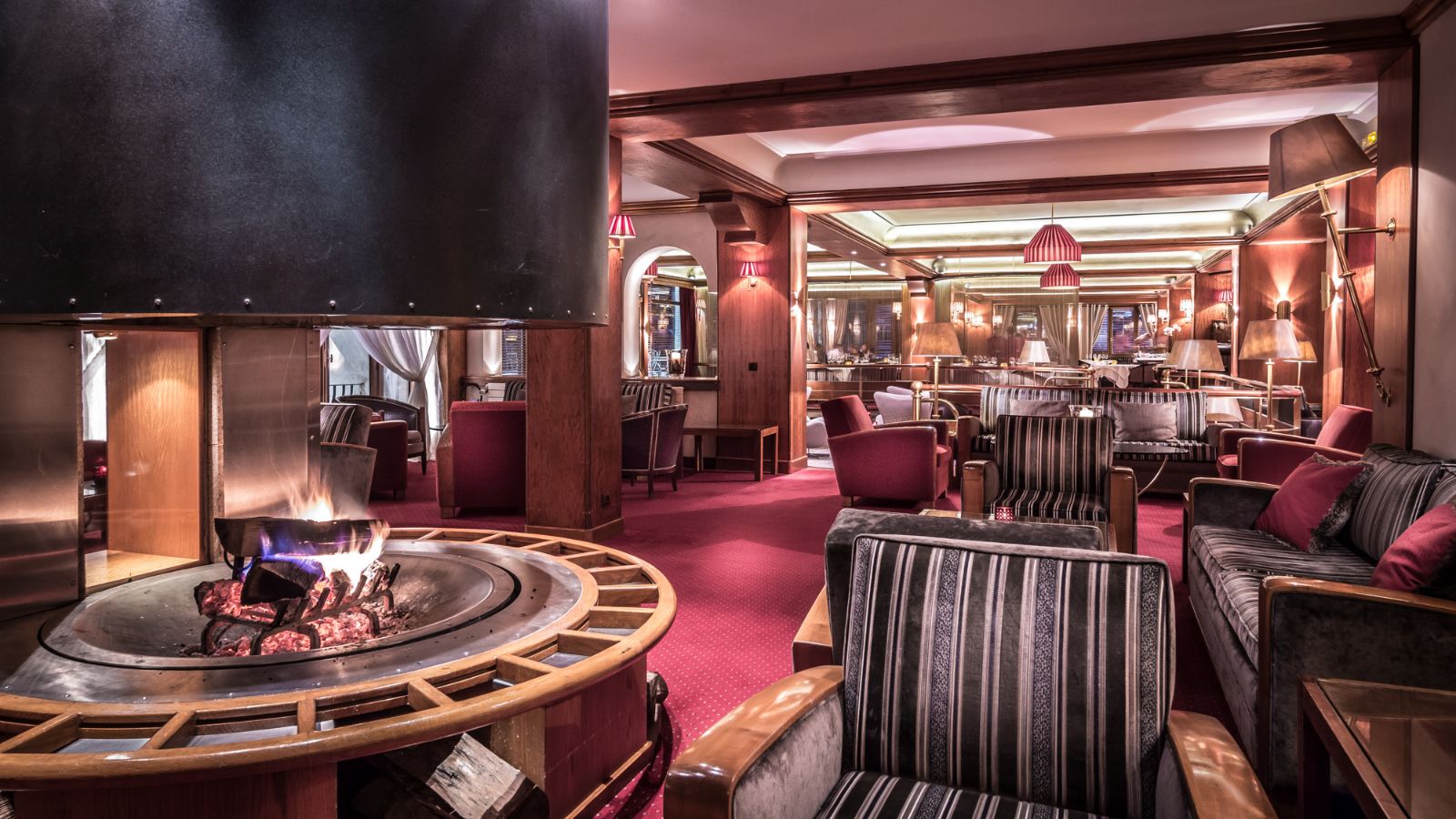 Hôtel Christiania - Lounge - fireplace 5.jpg