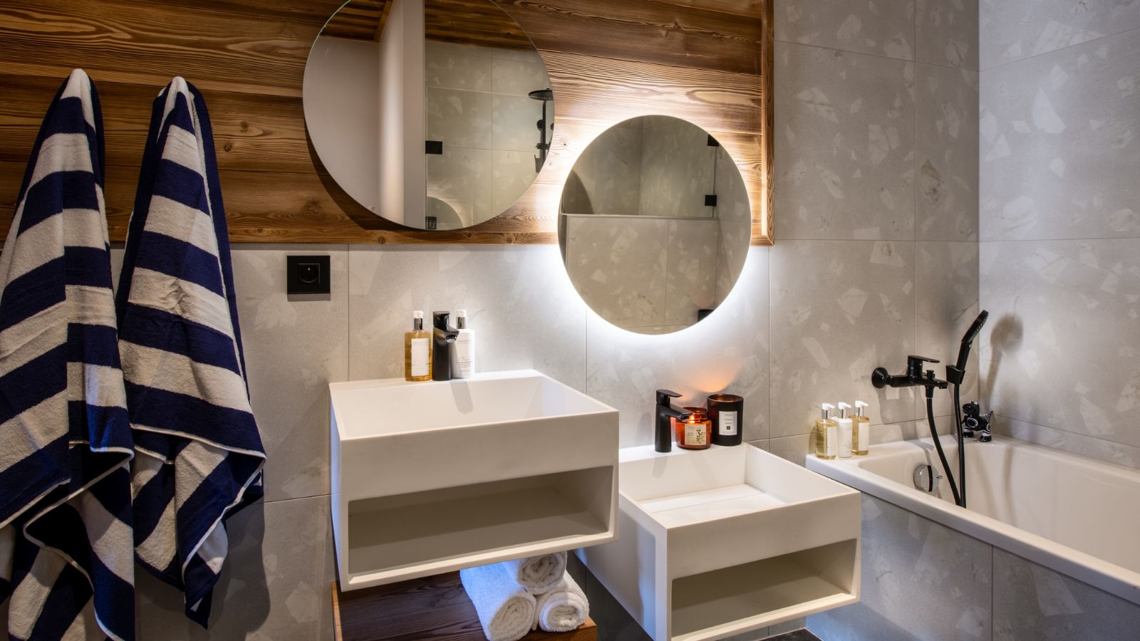 Luxury-ski-chalet-morzine-osc-xanadu-bathroom3.jpg
