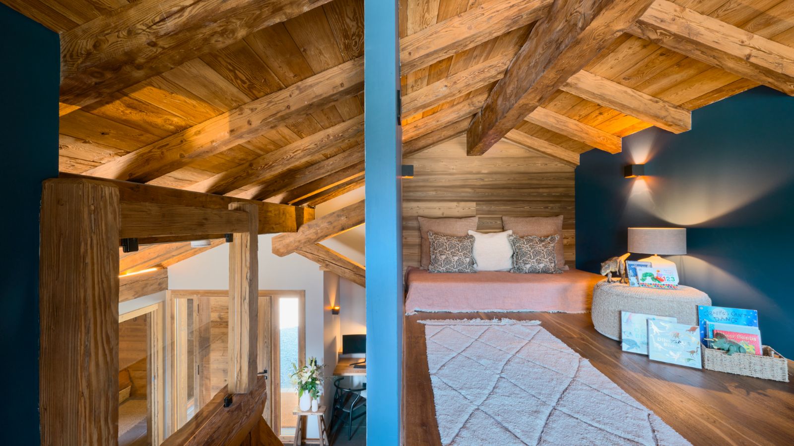 Luxury-ski-chalet-morzine-osc-xanadu-landing.jpg