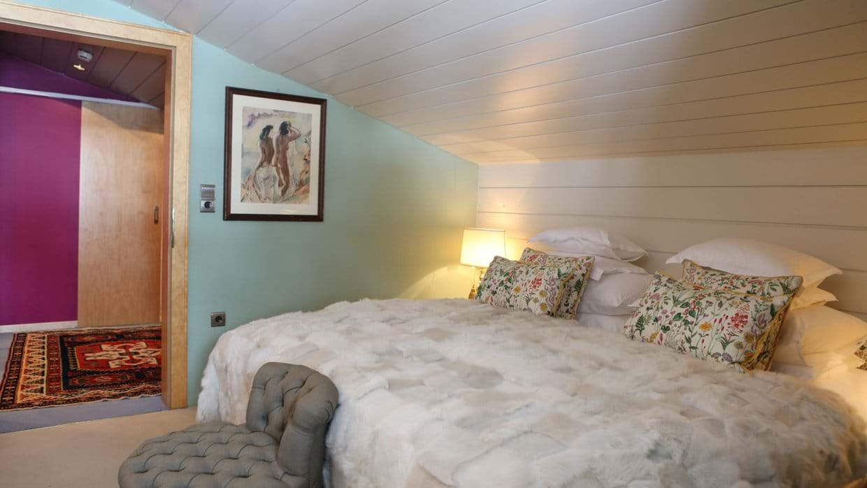 Luxury-ski-hotel-Lech-Hotel Kristiania-Oxford-Ski-Bedroom(3).jpg