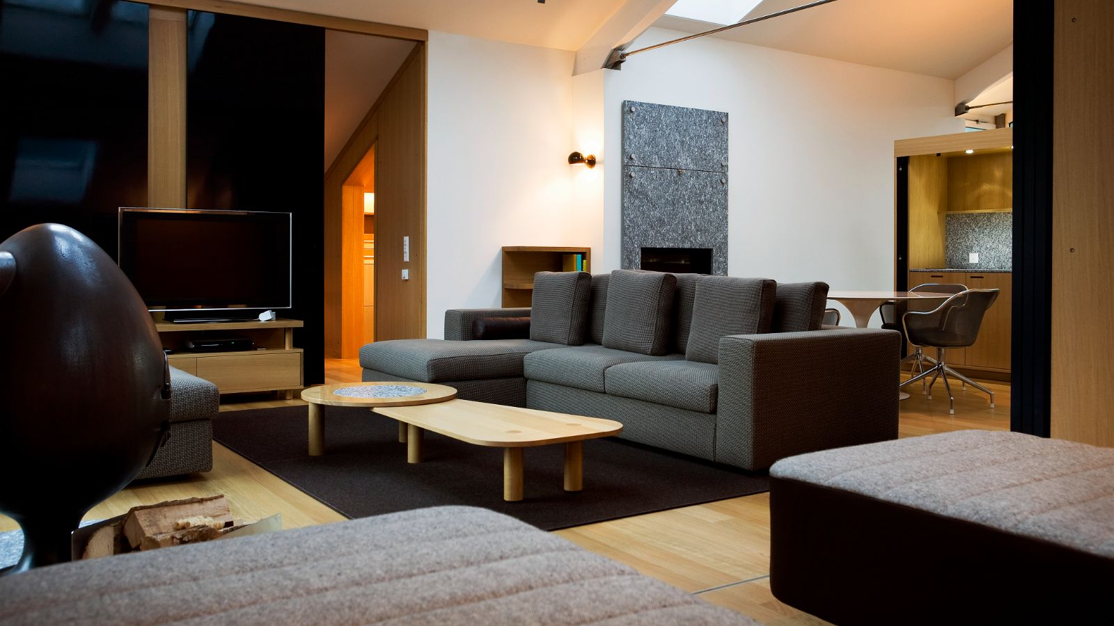 Luxury-ski-hotel-Zermatt-The Omnia-Oxford-Ski-Sitting area(2).jpg