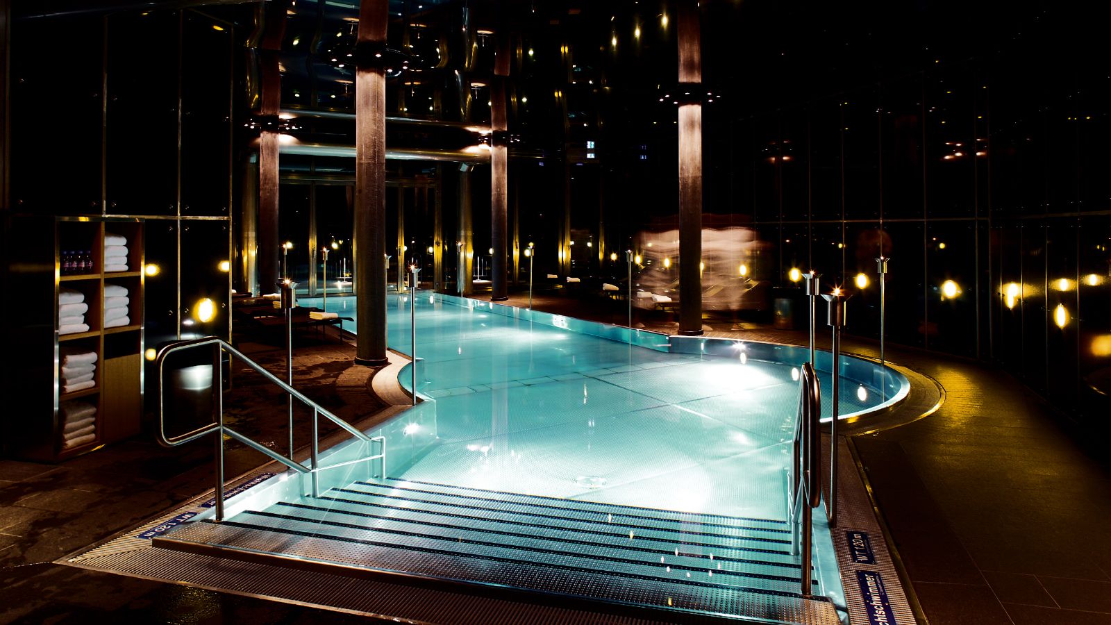 Luxury-ski-hotel-Zermatt-The Omnia-Oxford-Ski-Pool(1).JPG