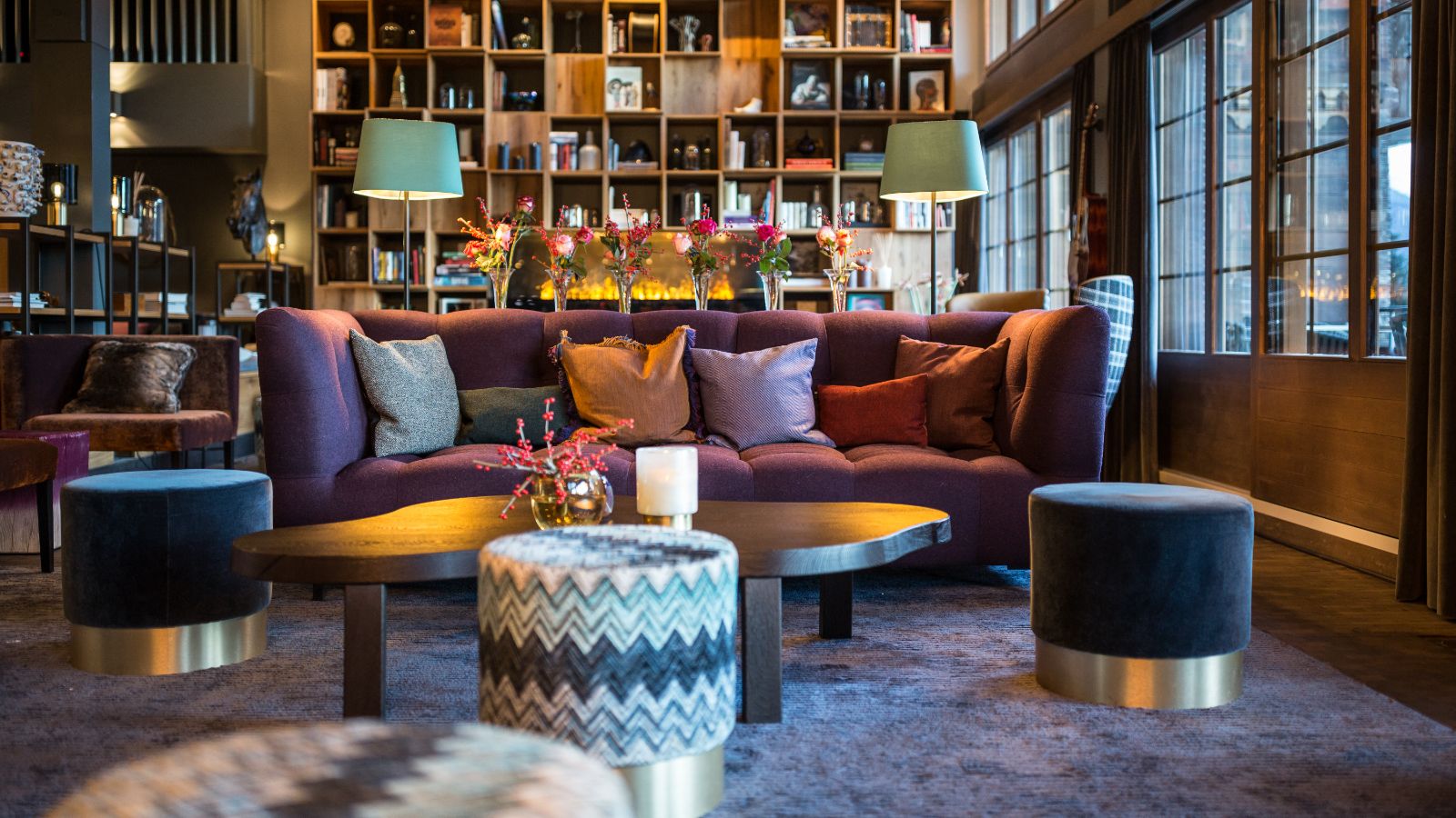 Luxury-ski-hotel-Gstaad-Hotel HUUS-Oxford-Ski-Lounge(2).jpg