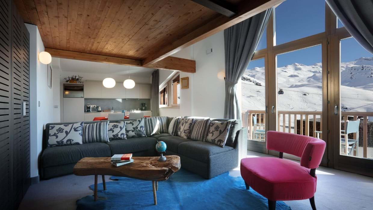 Luxury-Ski-Hotel-ValThorens-HotelPashmina-OxfordSki-Suite Prestigue.jpg