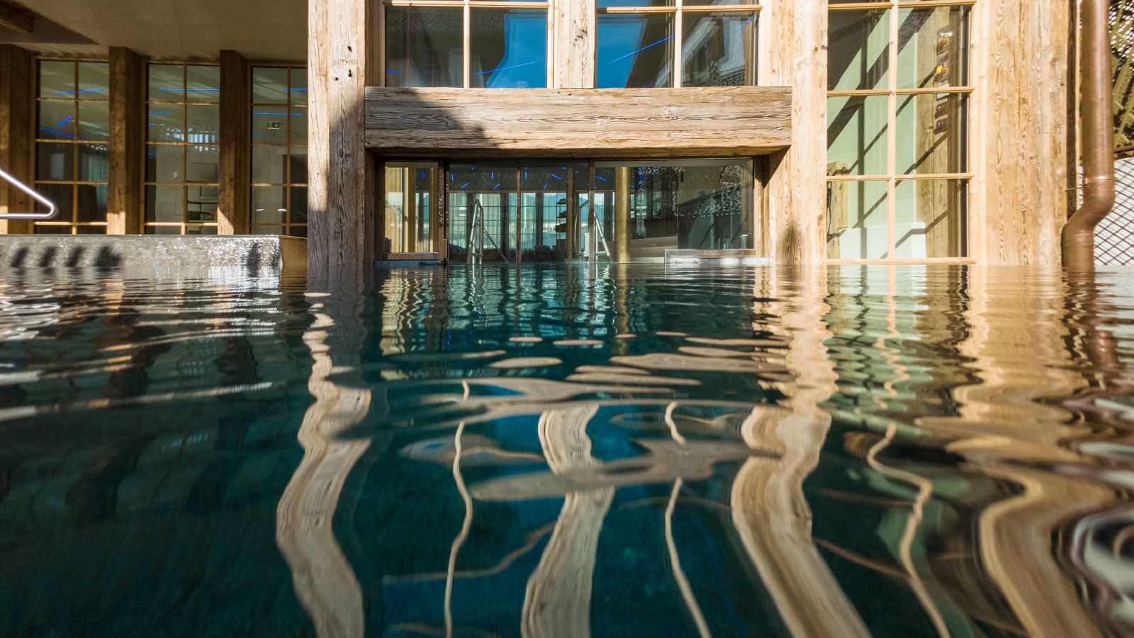 Luxury-ski-hotel-St. Anton-Raffls Tyrol-Swimming Pool 1.jpg