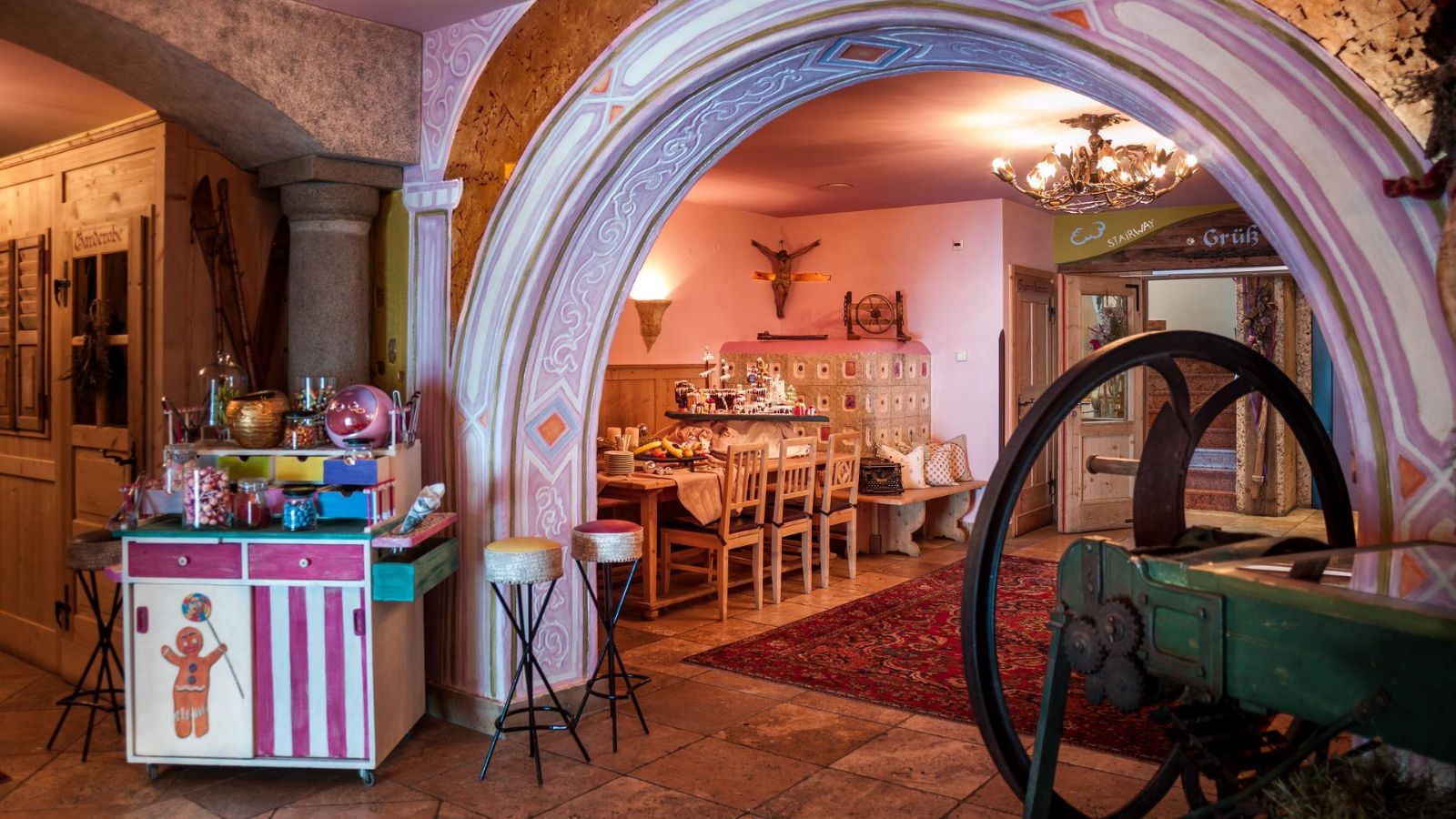 Luxury-ski-hotel-St. Anton-Antoner Hof-Lobby 2.jpg