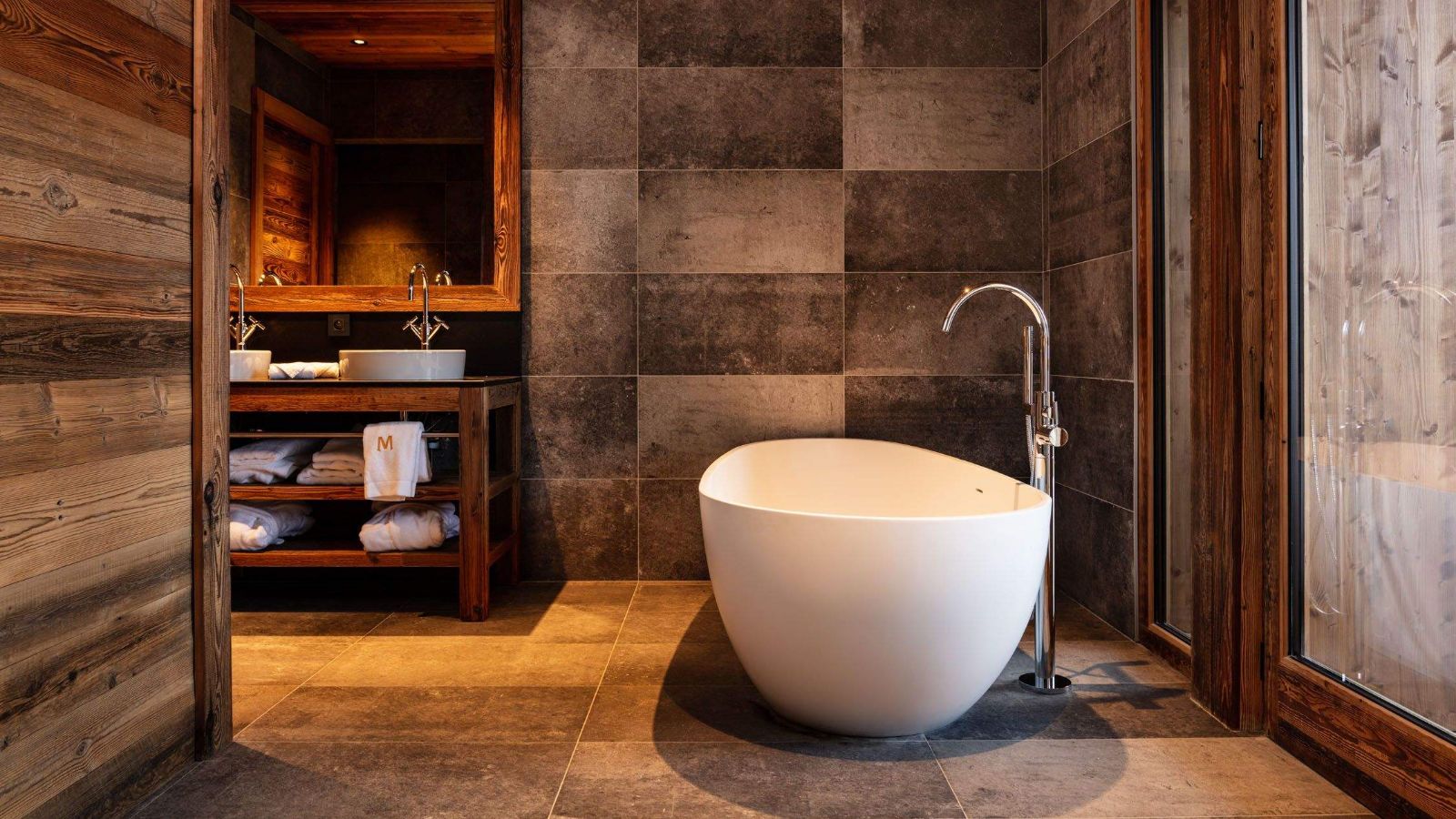 luxury-ski-hotel-mlodge-stmartin-oxfordski- bathroom.jpeg