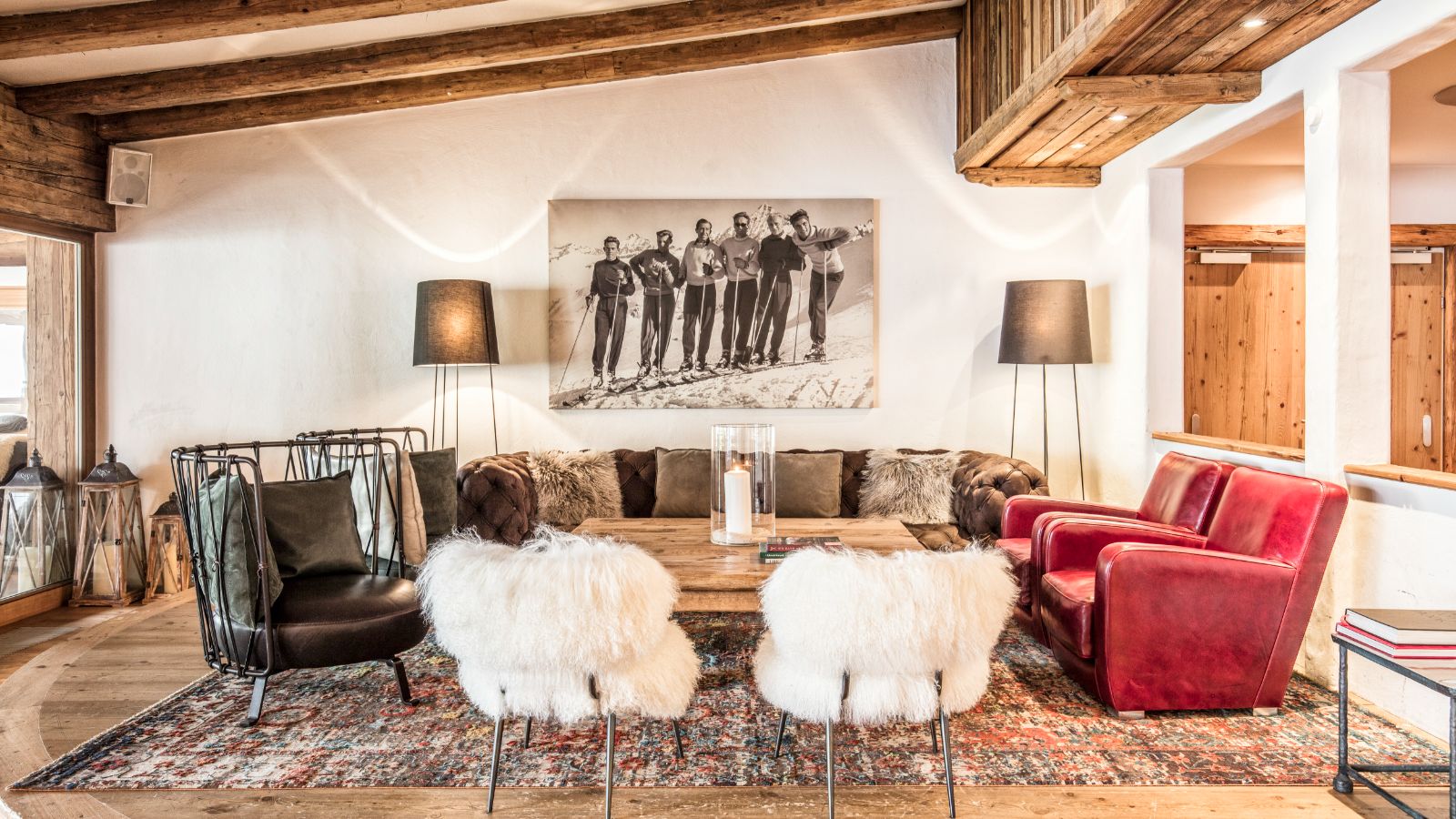 Luxury-ski-hotel-Kitzbuhel-Hotel Kitzhof-Oxford-Ski-Lounge(1).jpg