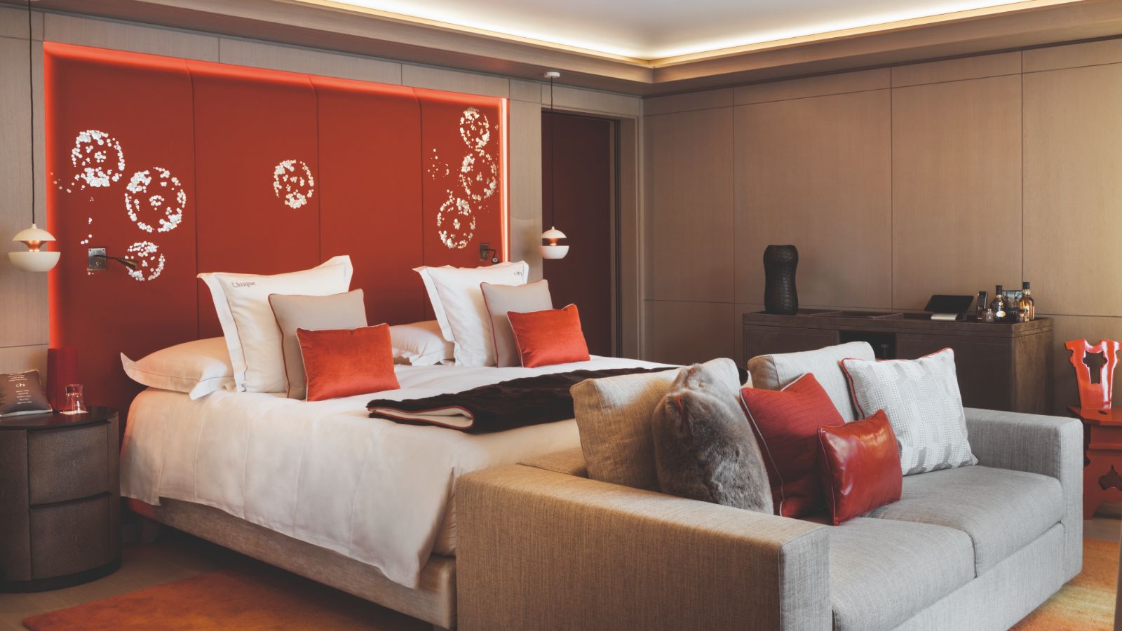 Oxford-Ski-Courchevel-Cheval-Blanc-Room 1.JPG