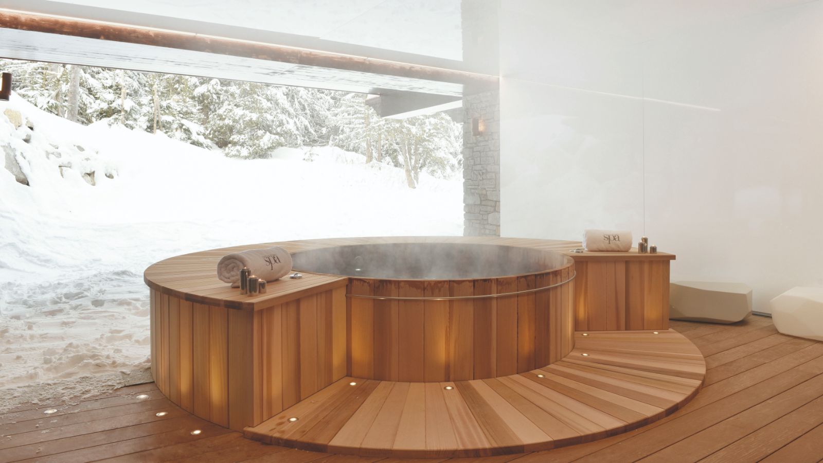 Oxford-Ski-Courchevel-Cheval-Blanc-Spa 2.JPG