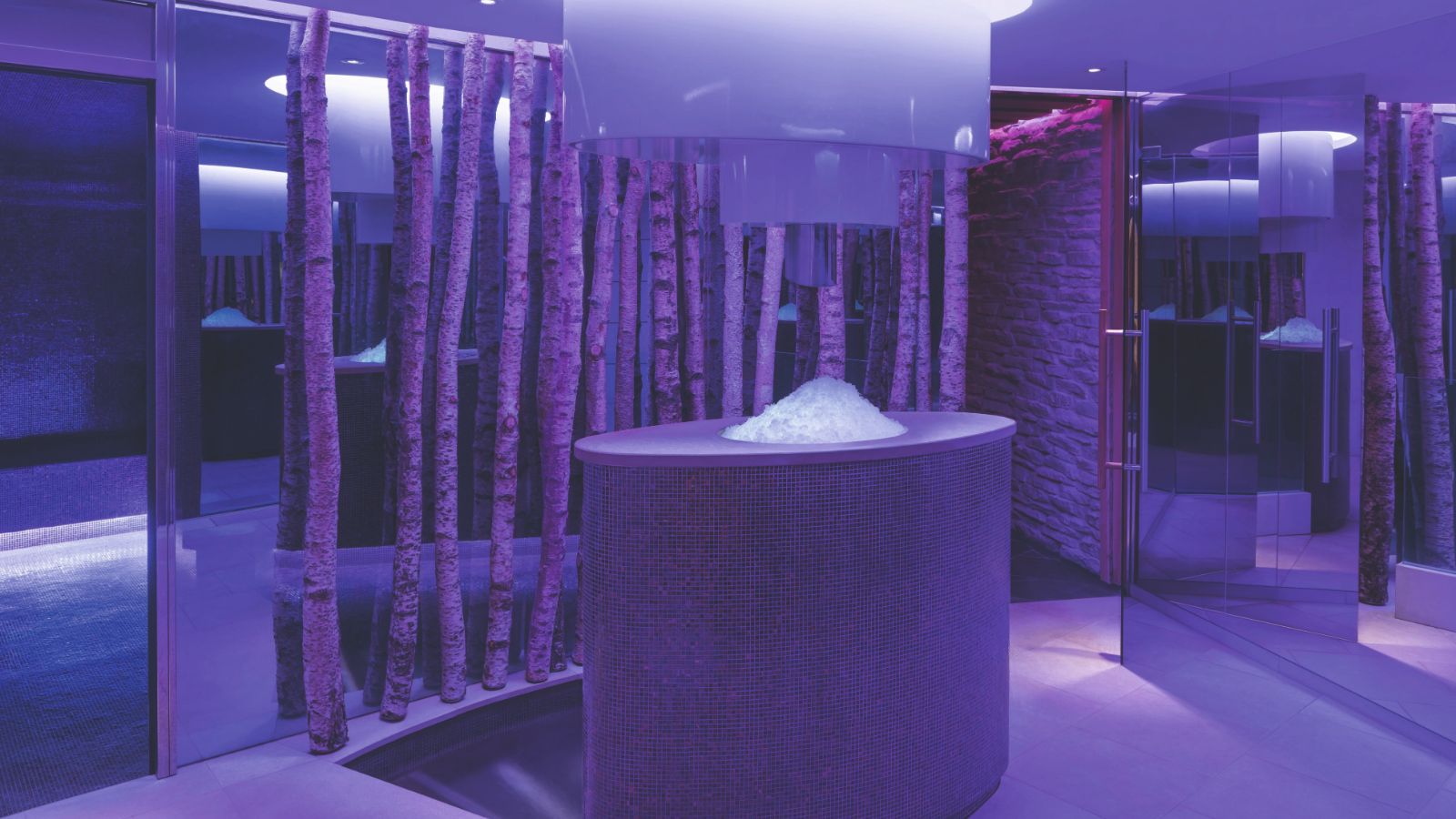 Oxford-Ski-Courchevel-Cheval-Blanc-Spa 4.JPG