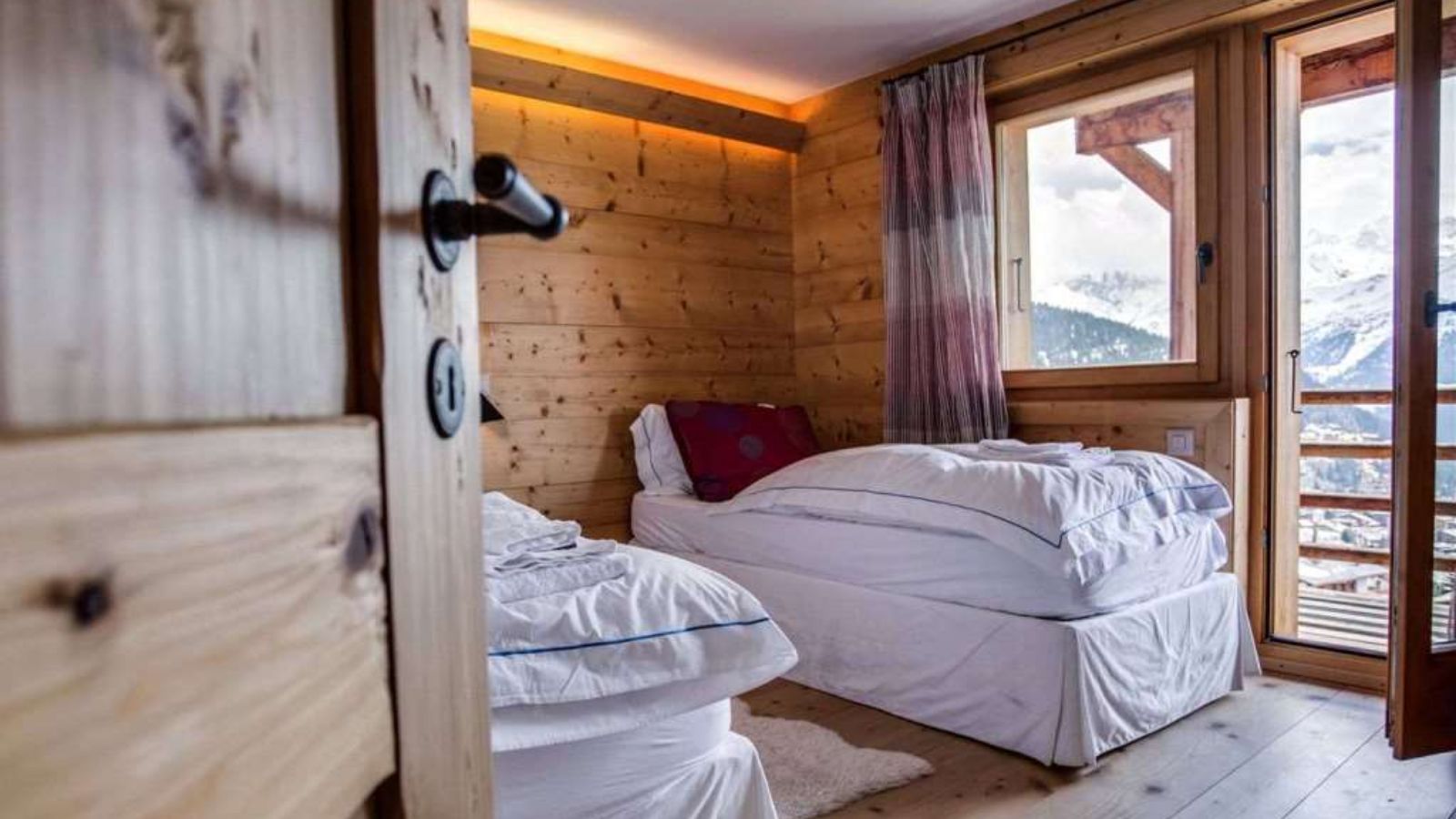 Luxury-ski-chalet-verbier-altiplano-osc-bunk.jpg