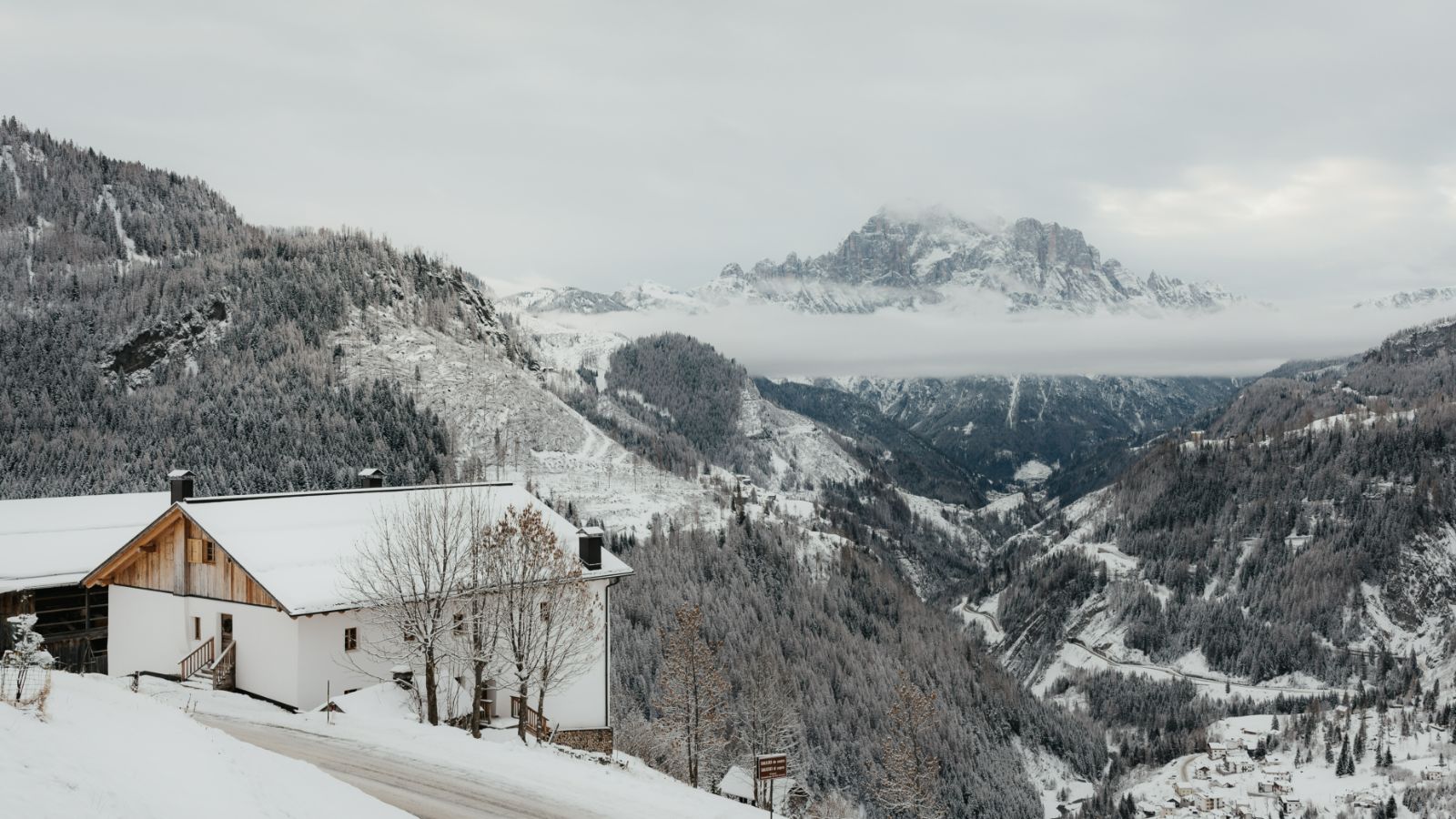 Luxury-ski-chalet-Dolomites-Casa Tra Cime-oxford-ski-chalet exterior(1).jpg