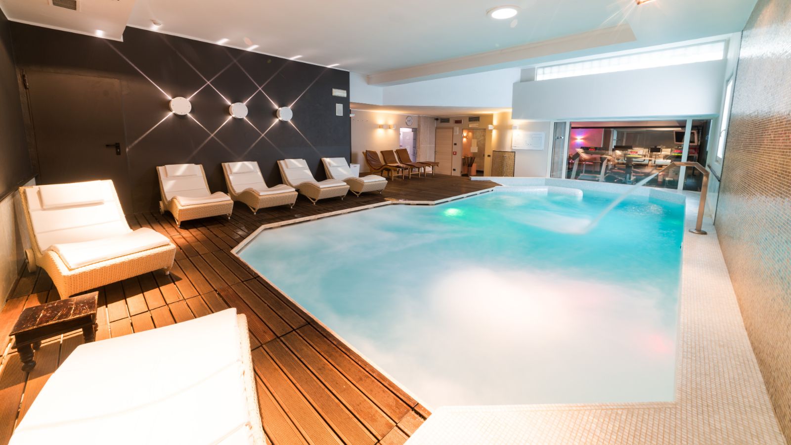 luxury-ski-hotel-madonna-di-campiglio-spinale-spa-swimming-pool.jpg