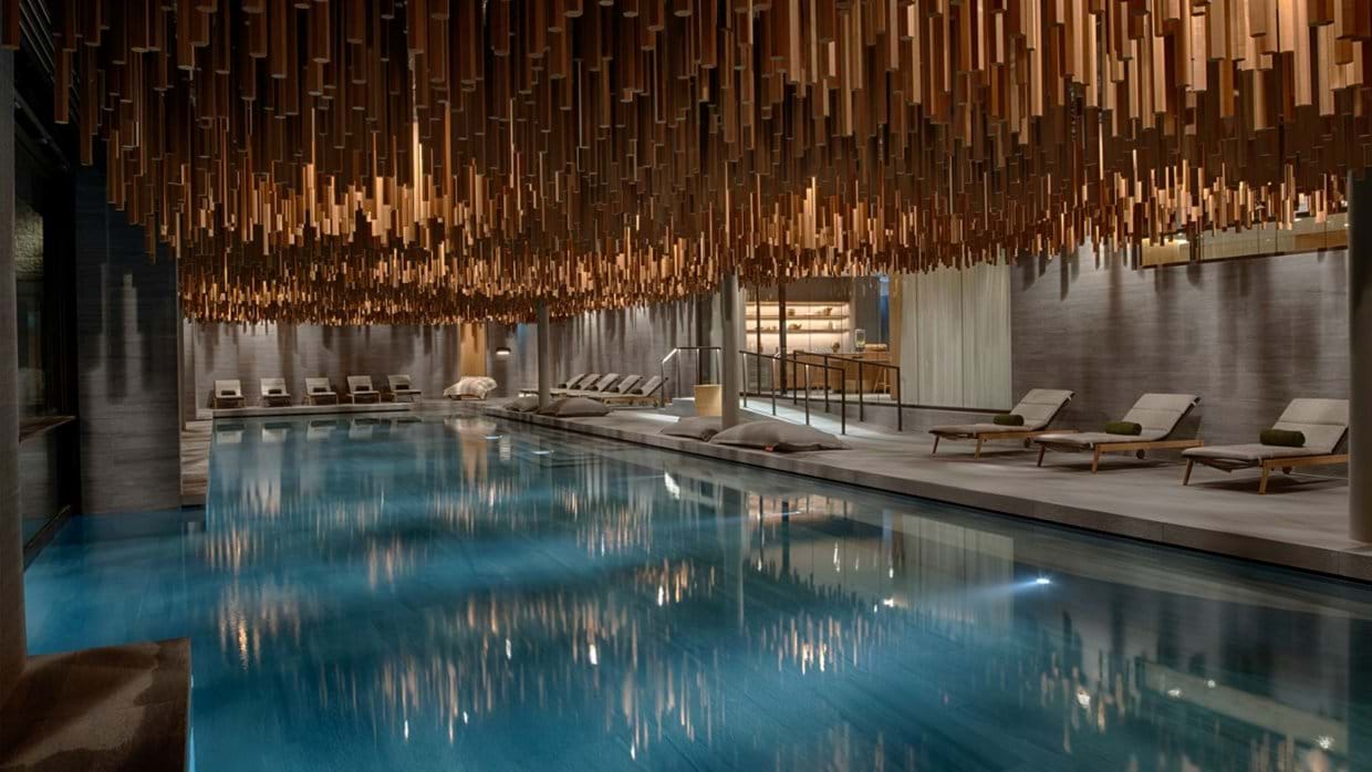 Luxury-Ski-Hotel-Crans-Montana-Six-Senses-Crans-Montana-Oxford-Ski-Pool2.jpg