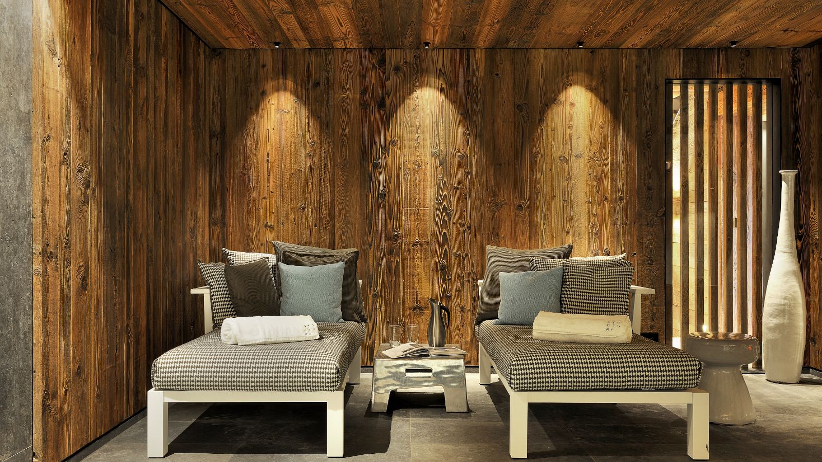 Luxury-ski-chalet-megeve-osc-otoctone-spa.jpg