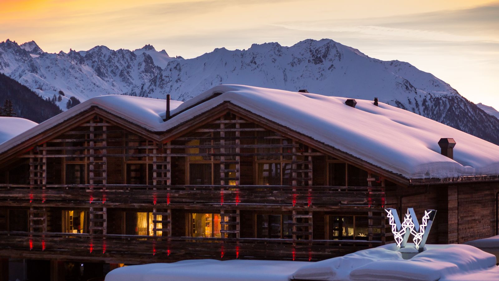 Luxury-Ski-Hotel-Verbier-W Verbier-Oxford-Ski-Exterior sunset.jpg