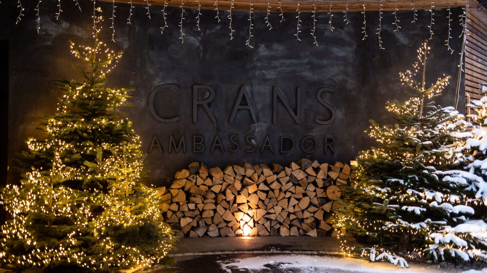 Luxury-ski-hotel-Crans Montana-Crans Ambassador-Oxford-ski-Exterior entrance.jpg