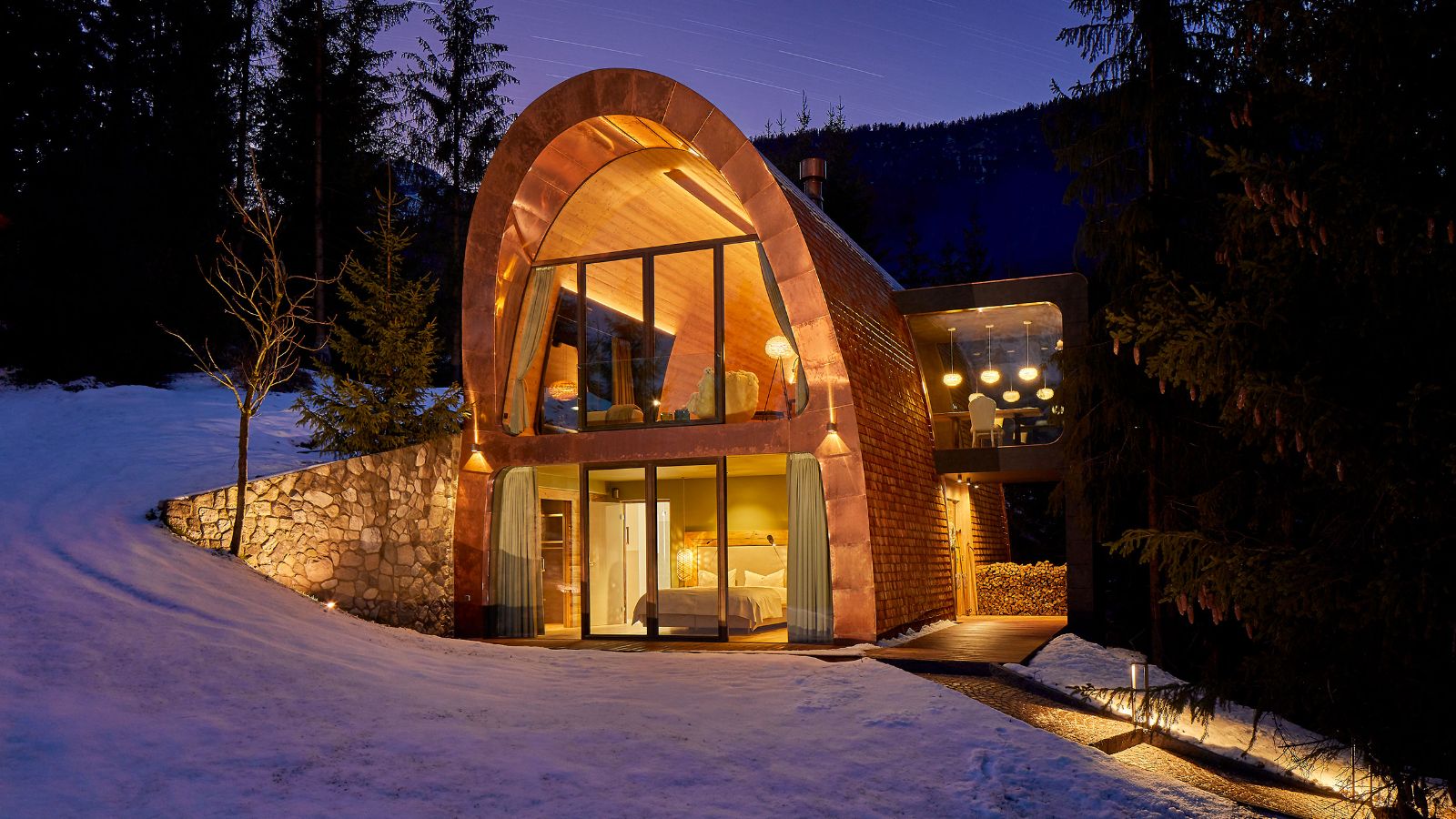 Luxury-Ski-Chalet-Alta-Badia-Mi-Chalet-Oxford-Ski-Exterior.jpg