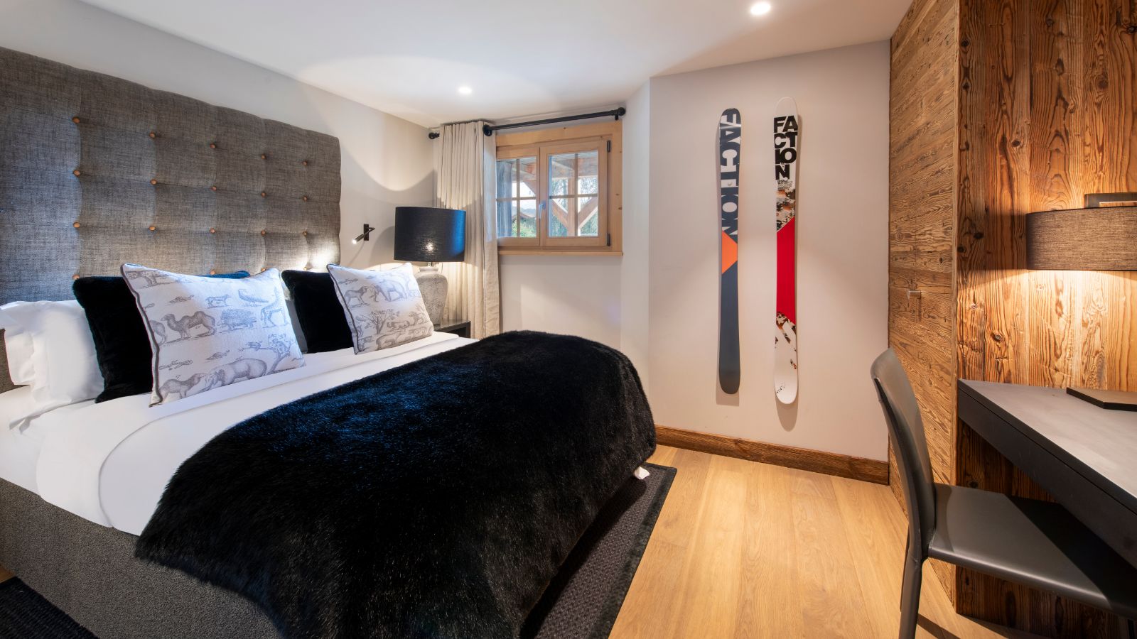 Luxury-ski-chalet-osc-sve-verbier-daphne-bedroom3.jpg