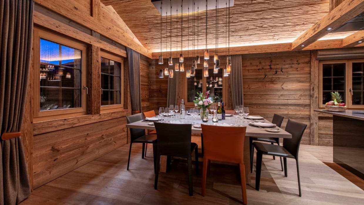 Luxury-ski-chalet-osc-sve-verbier-daphne-dining3.jpg