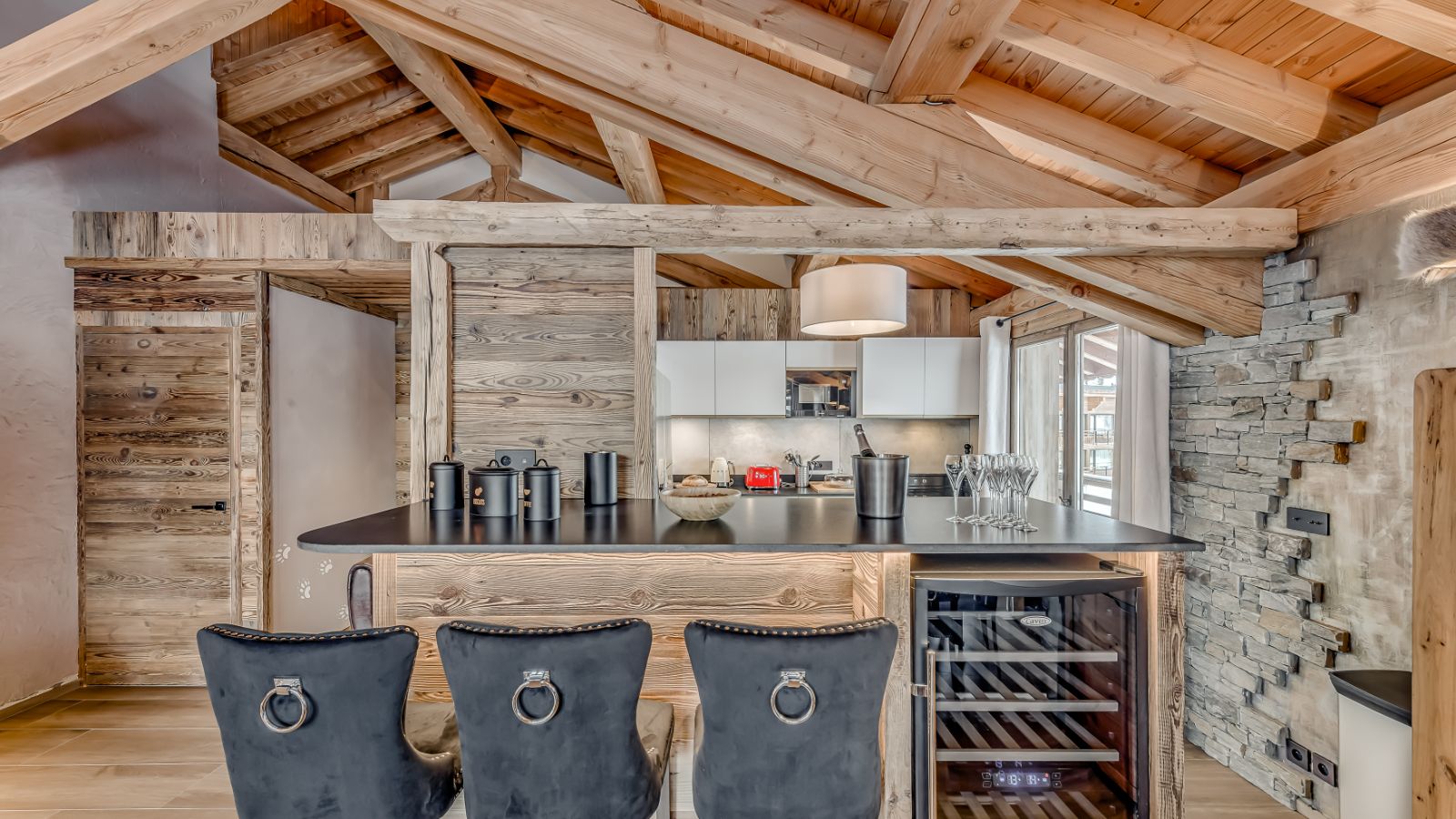 Luxury-Ski-Chalet- Tignes-Chalet Macha-Oxford-Ski-Kitchen.jpg