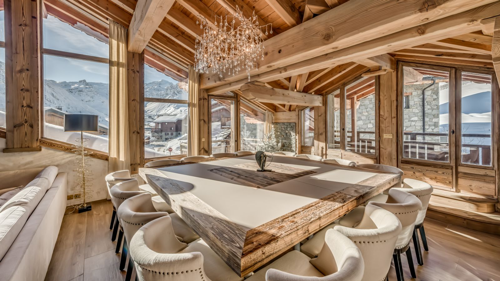 Luxury-Ski-Chalet-Tignes-Chalet-Ganga-Oxford-Ski-Dining.jpg