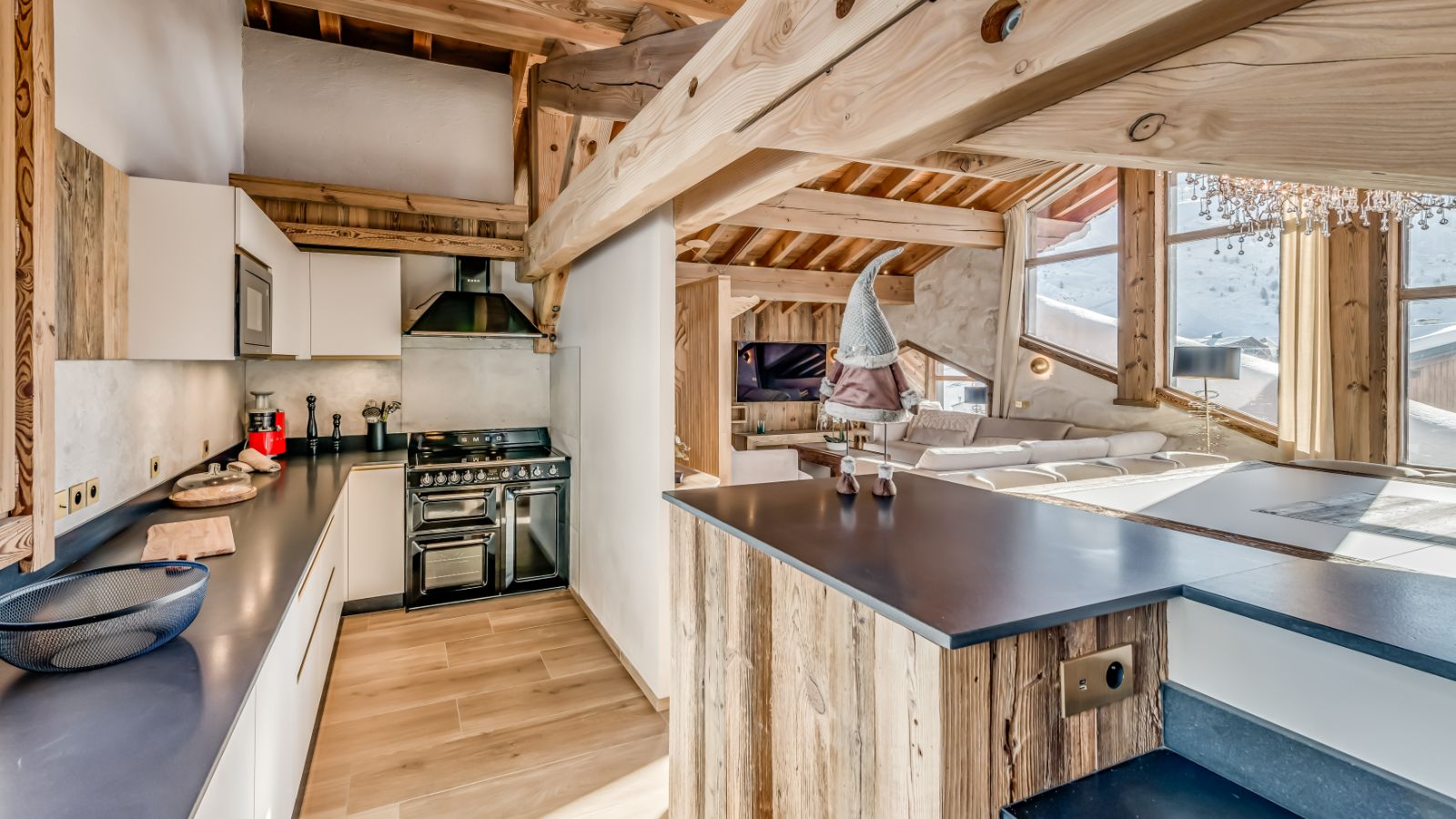 Luxury-Ski-Chalet-Tignes-Chalet-Ganga-Oxford-Ski-Kitchen.jpg