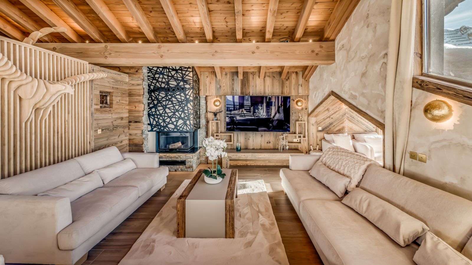 Luxury-Ski-Chalet-Tignes-Chalet-Ganga-Oxford-Ski-Lounge (5).jpg