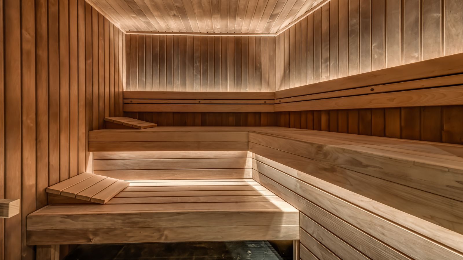 Luxury-Ski-Chalet-Tignes-Chalet-Ganga-Oxford-Ski-Sauna (18).jpg