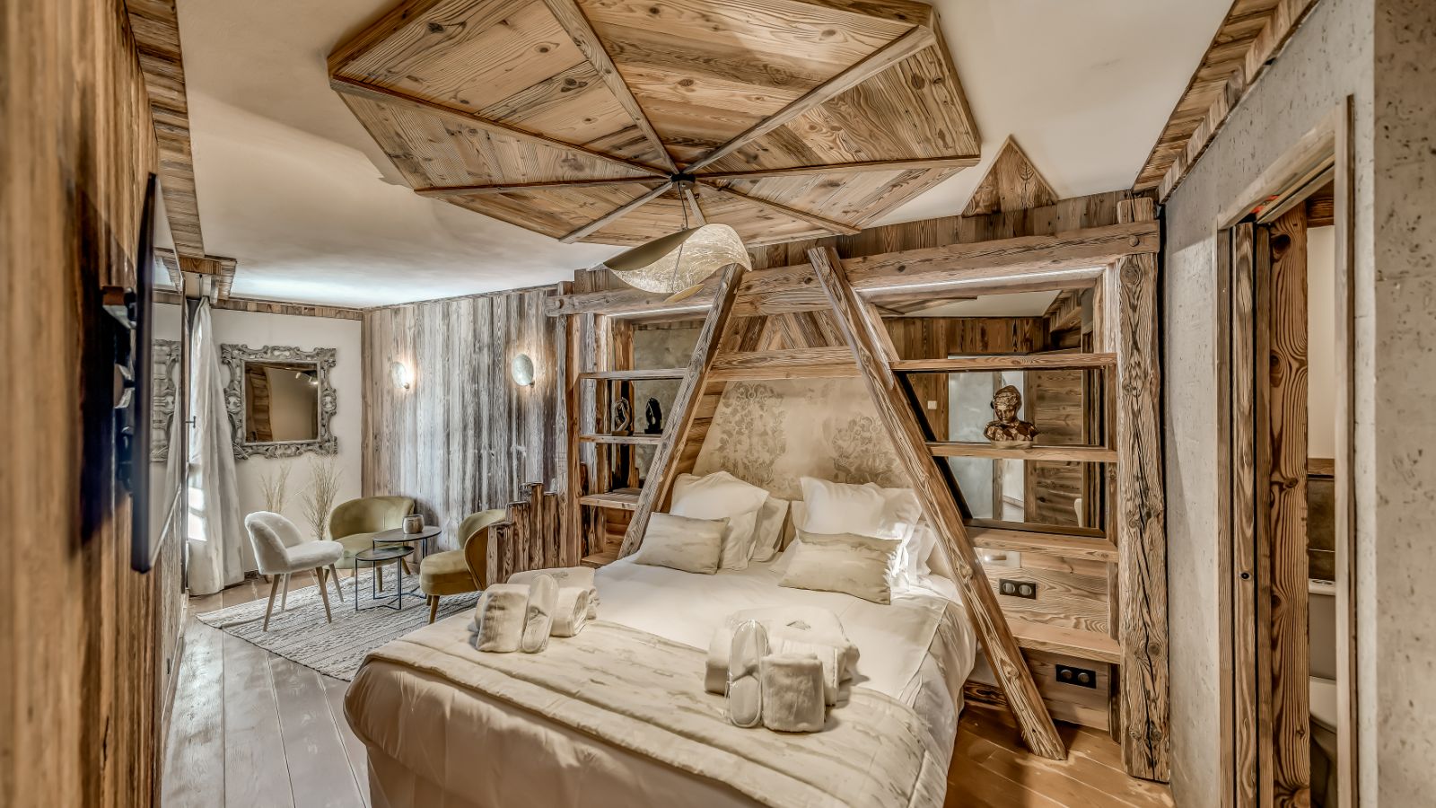Luxury-Ski-Chalet-Tignes-Chalet-Ganga-Oxford-Ski-Bedroom (12).jpg