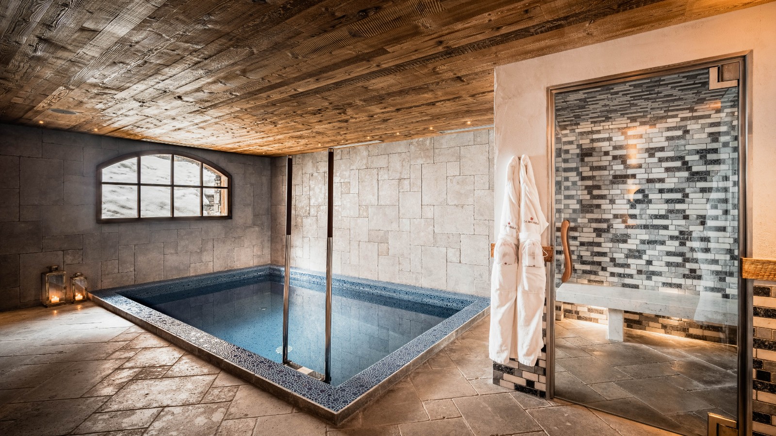 luxury-ski-chalet-val-disere-chalet-sequoia-oxford-ski (2).jpg