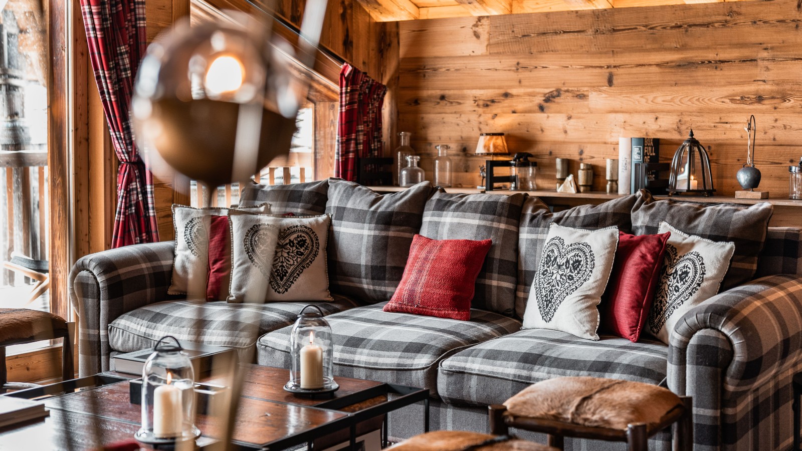 luxury-ski-chalet-val-disere-chalet-sequoia-oxford-ski (18).jpg