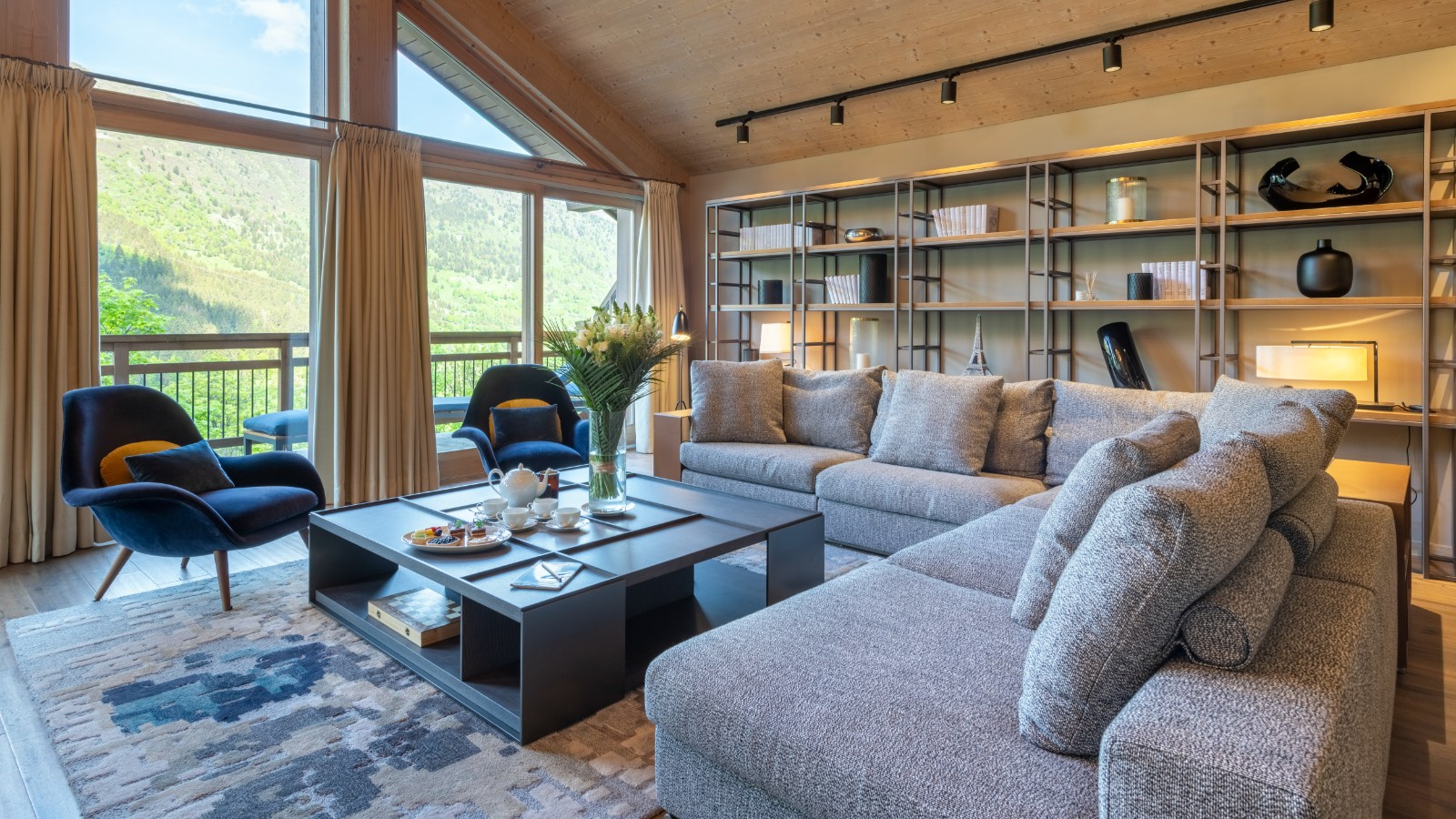 luxury-ski-chalet-meribel-chalet-altius-oxford-ski-company (28).jpg